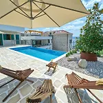 Mladenka By Interhome *