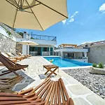 Mladenka By Interhome *