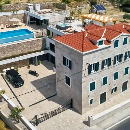 Villa Mladenka By Interhome