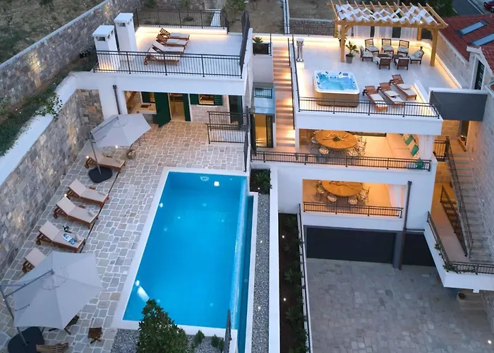 Mladenka By Interhome *