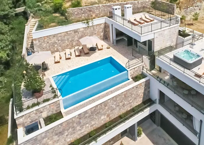 Villa Mladenka By Interhome